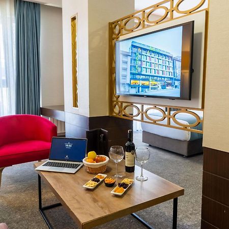Ibis Styles Istanbul Bomonti Hotel Exterior photo