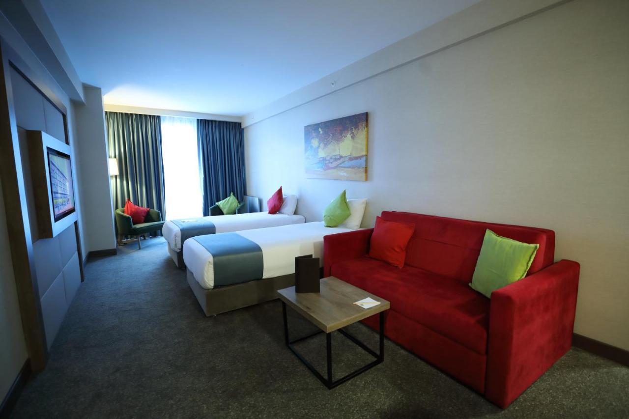 Ibis Styles Istanbul Bomonti Hotel Exterior photo