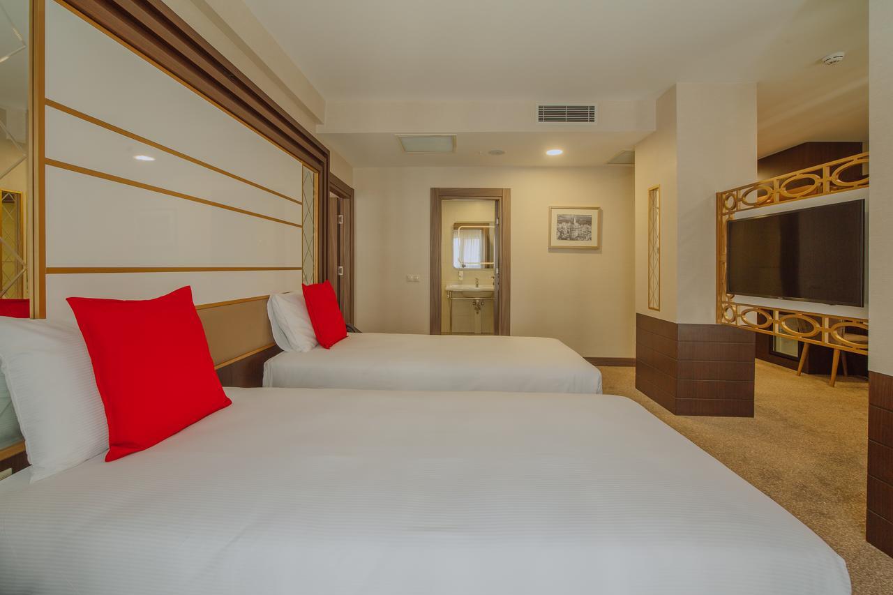 Ibis Styles Istanbul Bomonti Hotel Exterior photo