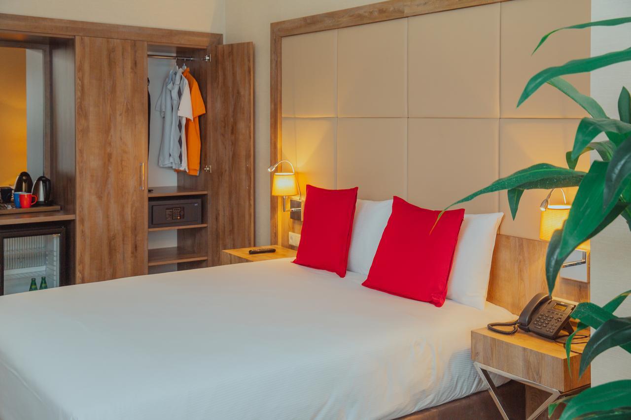 Ibis Styles Istanbul Bomonti Hotel Exterior photo