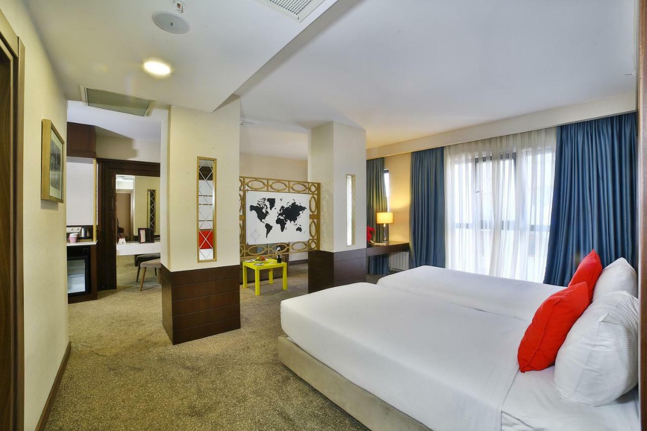Ibis Styles Istanbul Bomonti Hotel Exterior photo